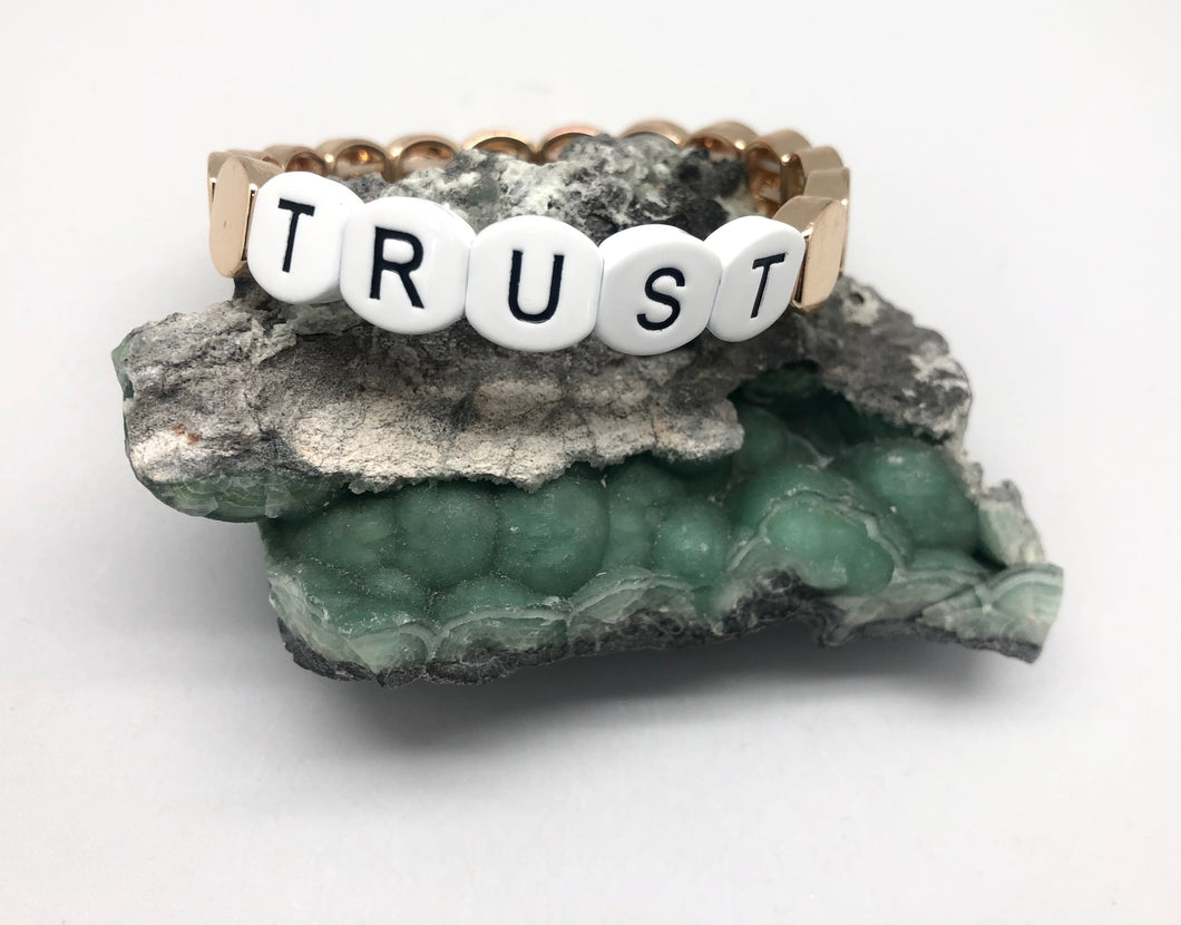 Caryn Lawn Trust Round Tile Gold Bead Bracelet