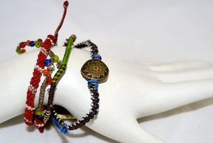 Wakami Original Fair Trade Guatemalan String 4 Bracelet Set